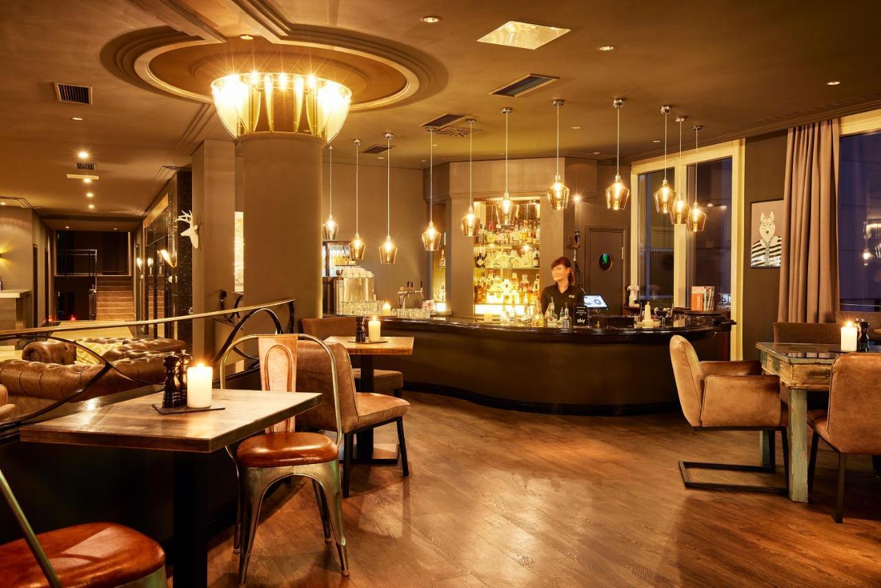Pentahotel Hotel 4*