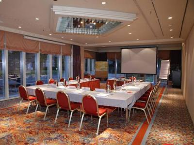 Pentahotel 4*