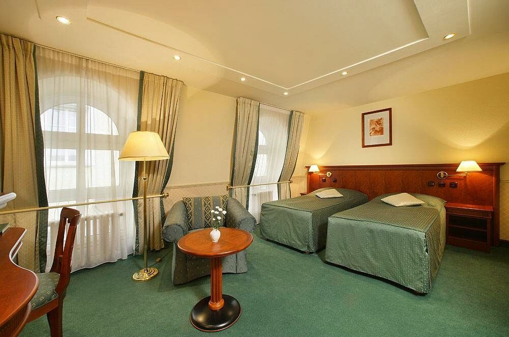 Pentahotel Hotel 4*